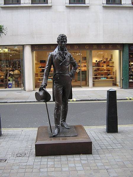 beau-brummell-statue-london