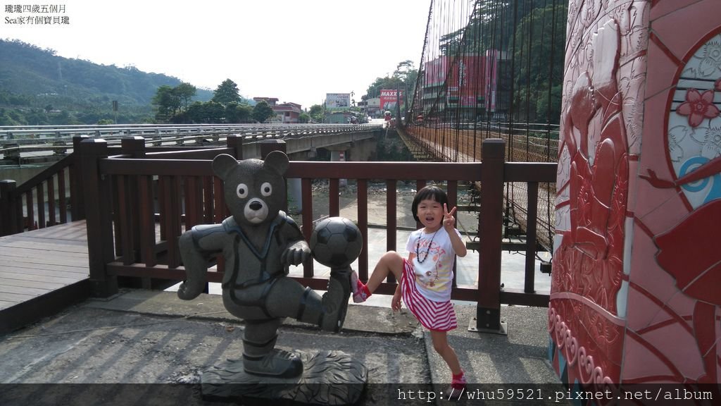 瓏瓏四歲五個月16.JPG