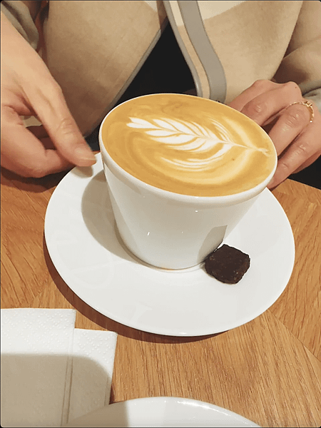 超有水準咖啡廳 PIERRE HERME&apos; CAFE