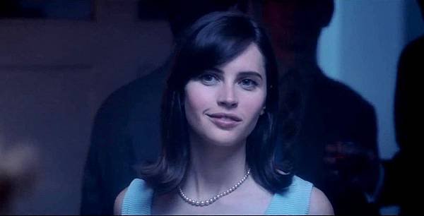 felicity-jones-in-the-theory-of-everything-movie-1.jpg