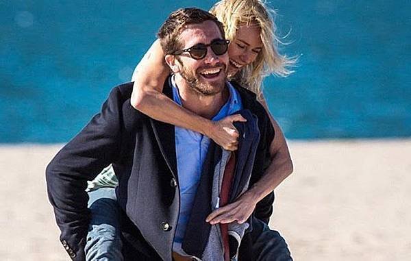 Demolition Jake Gyllenhaal and Naomi Watts 2.jpg