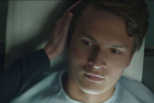 Ansel_Elgort_Jonathan_movie.jpg