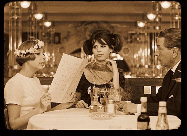 Daisies restaurant.jpg
