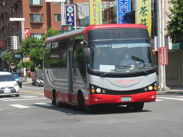 桃園客運 2008 ISUZU NQR75PBL 026-F