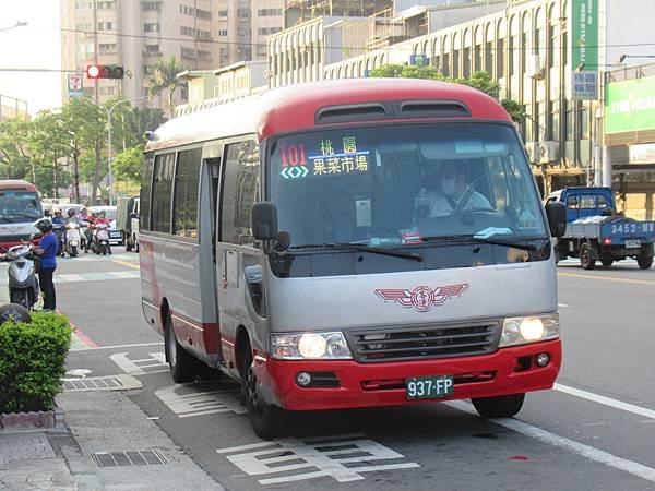 桃園客運 2010 Toyota Coaster XZB50