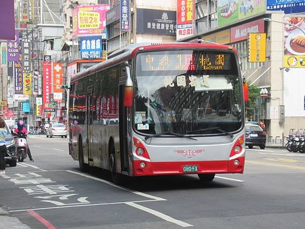 桃園客運 2012 VOLVO B7RLE 080-FX