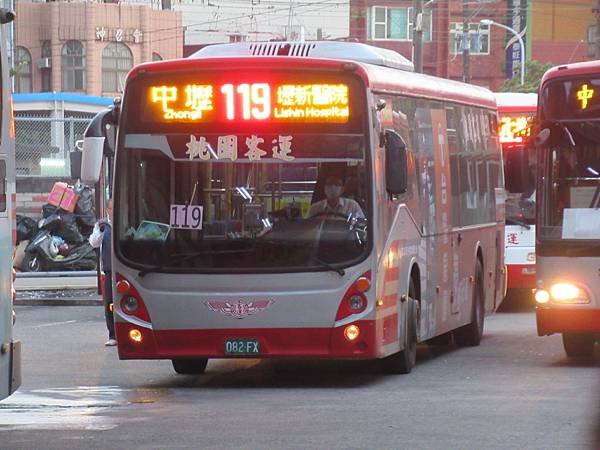 桃園客運 2012 VOLVO B7RLE 082-FX