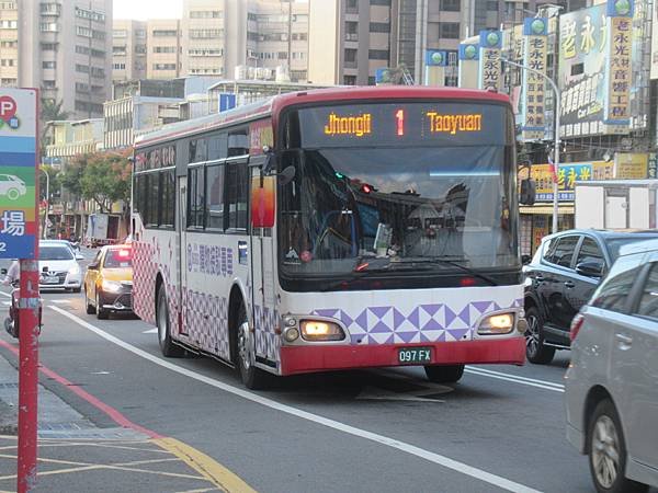 桃園市公車 1 中壢-桃園