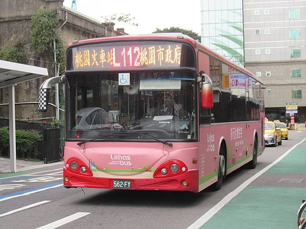 桃園客運 2013 VOLVO B7RLE 562-FY