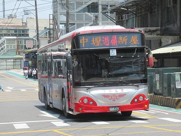 桃園客運 2013 VOLVO B7RLE 565-FY