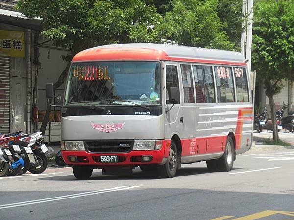 桃園市公車 221 桃園區公所環紅甲線 (經寶山街)