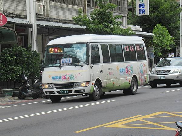 桃園客運 2014 Fuso Rosa BE641G 527