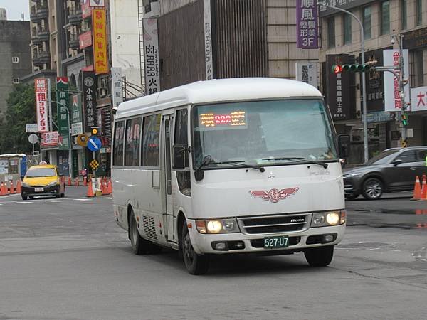 桃園客運 2014 Fuso Rosa BE641G 527