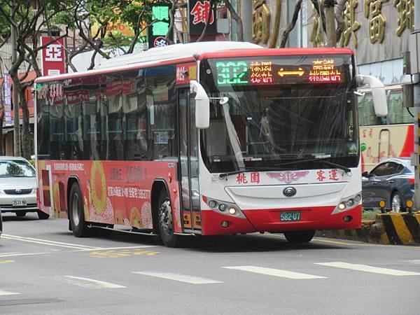 桃園客運 2015 YUTONG ZK6118HGA 582