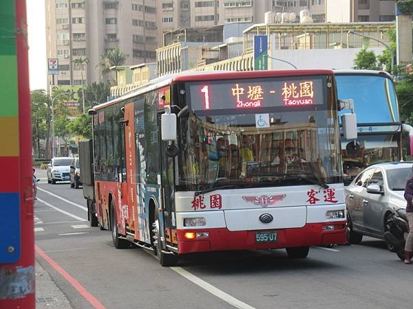 桃園市公車 1 中壢-桃園