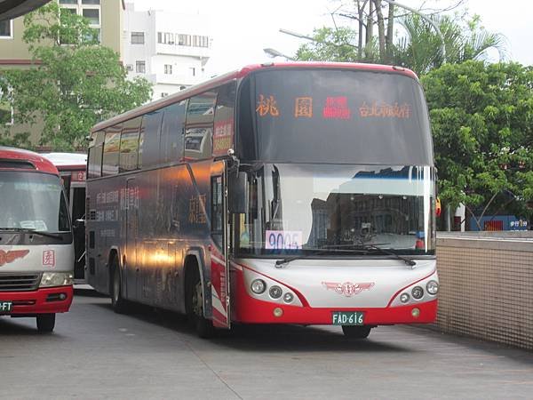 桃園客運 2011 Fuso RM11GNL3 FAD-61