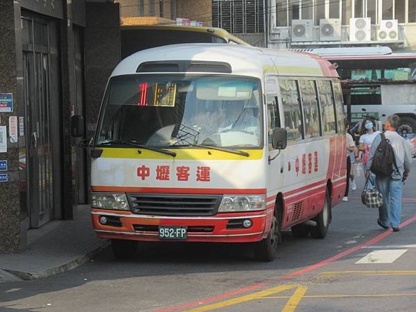 桃園市公車 1 中壢-桃園