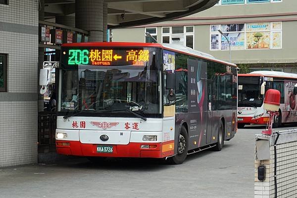 桃園市公車 206(ABC) 桃園-高鐵桃園站 (普通車)