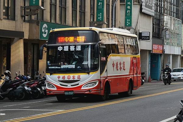 桃園市公車 1 中壢-桃園