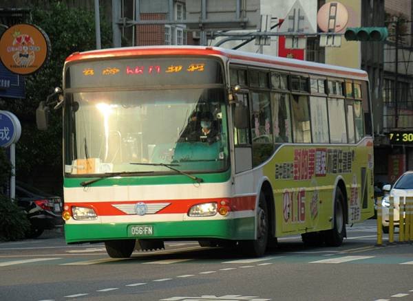 桃園市公車 5671 中壢-龍潭-八〇四醫院