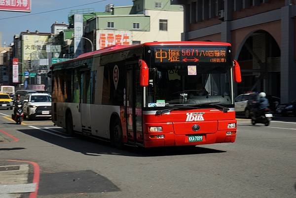 桃園市公車 5671 中壢-龍潭-八〇四醫院