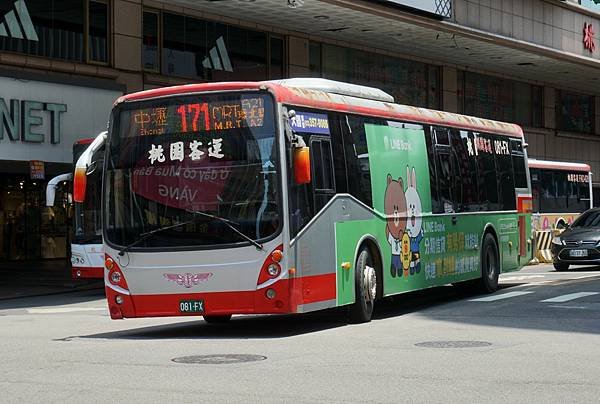 桃園客運 2012 VOLVO B7RLE 081-FX