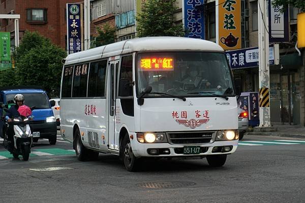 桃園市公車 221 桃園區公所環紅甲線 (經寶山街)