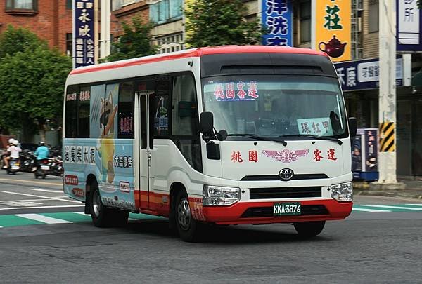 桃園市公車 221 桃園區公所環紅甲線 (經寶山街)