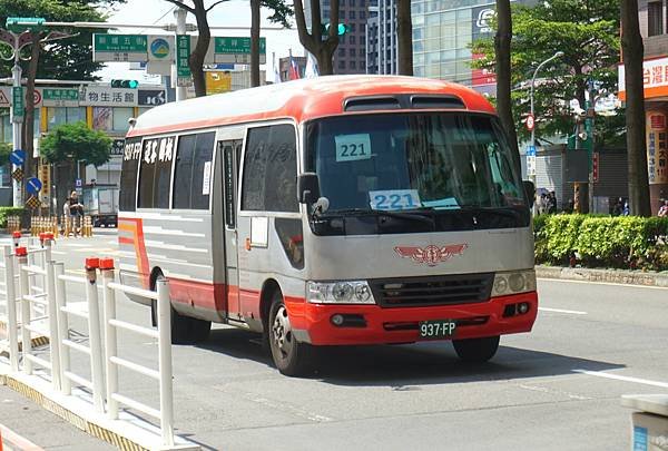 桃園客運 2010 Toyota Coaster XZB50