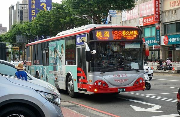 桃園客運 2013 VOLVO B7RLE 558-FY