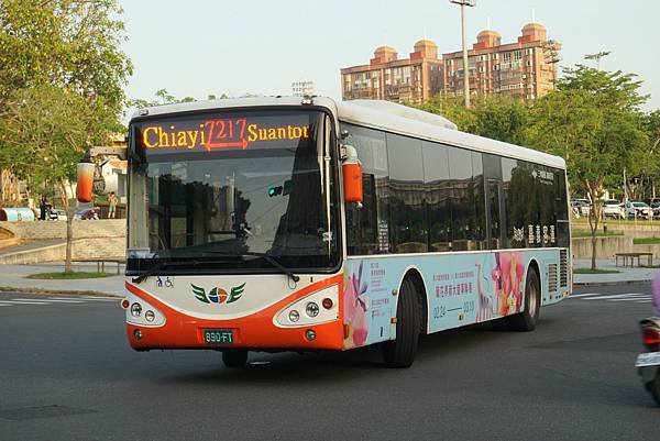 嘉義客運 2013 Sunwin SWB6127 890-F
