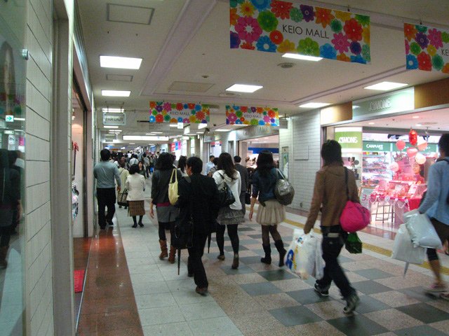 shinjuku_leio_mall.jpg