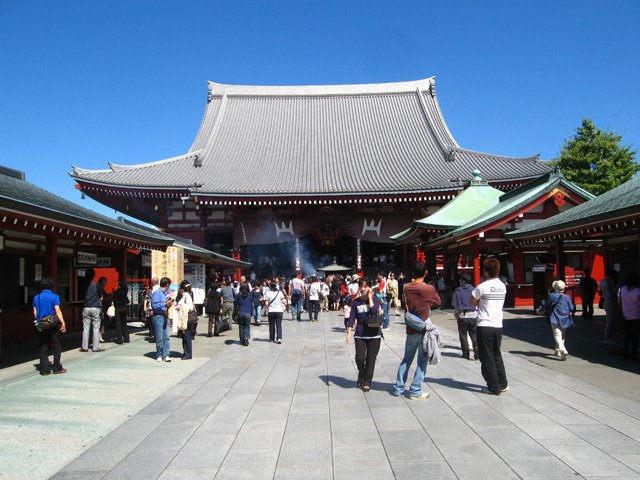 asakusa_temple_1.jpg