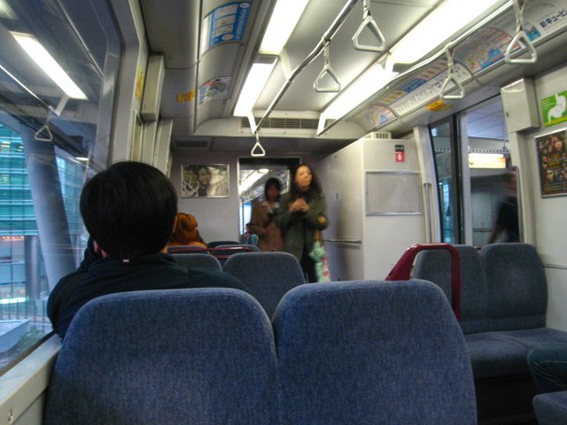 odaiba_yurikamome_train.jpg