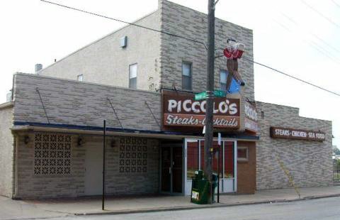 Piccolo Pete&apos;s Restaurant
