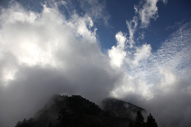 雪山雲1.jpg