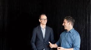 「brian chesky and joe gebbia」的圖片搜尋結果