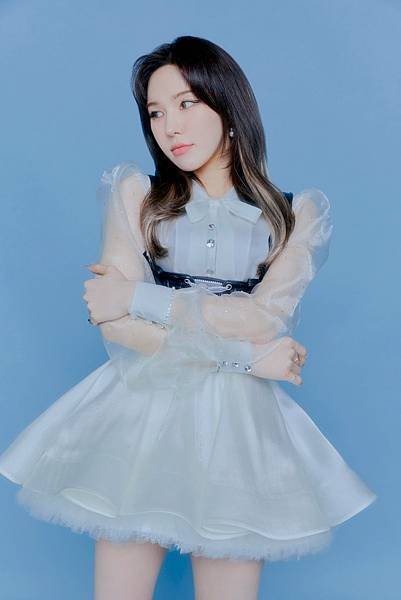 MV Teaser Images WENDY 1.jpg