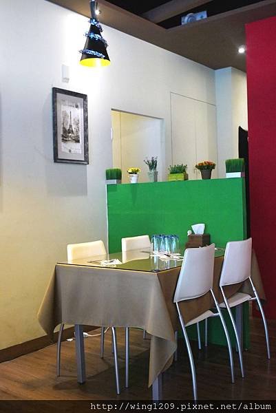 P1270210-3000.jpg
