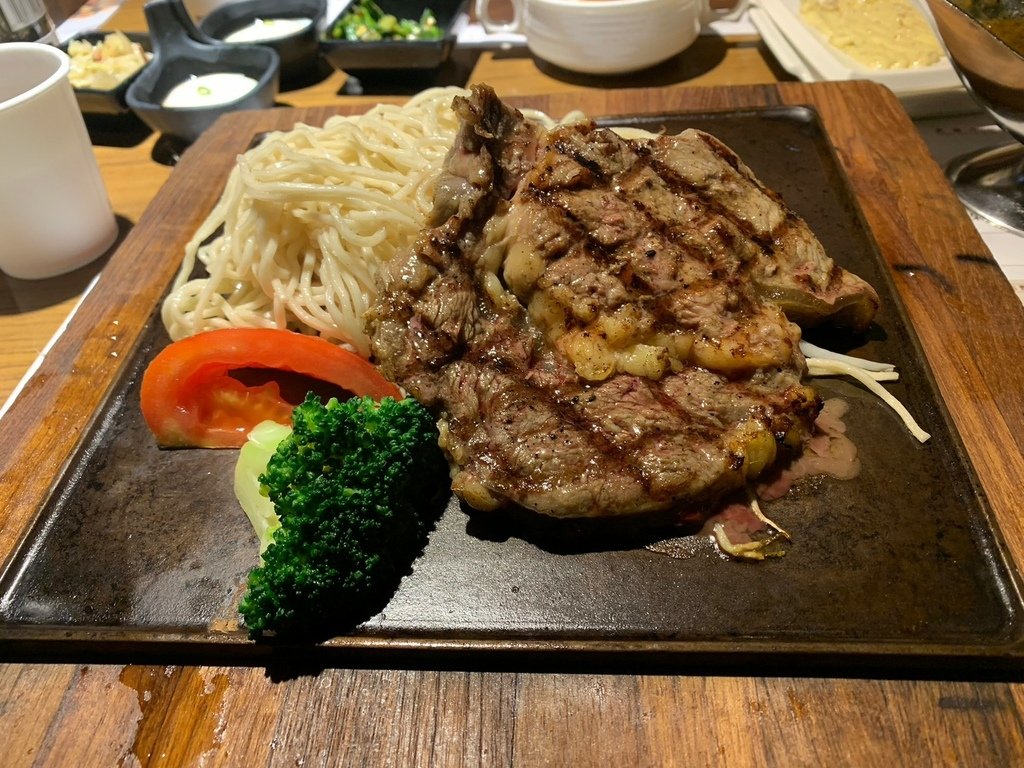 LINE_ALBUM_赤鬼_221228_12.jpg