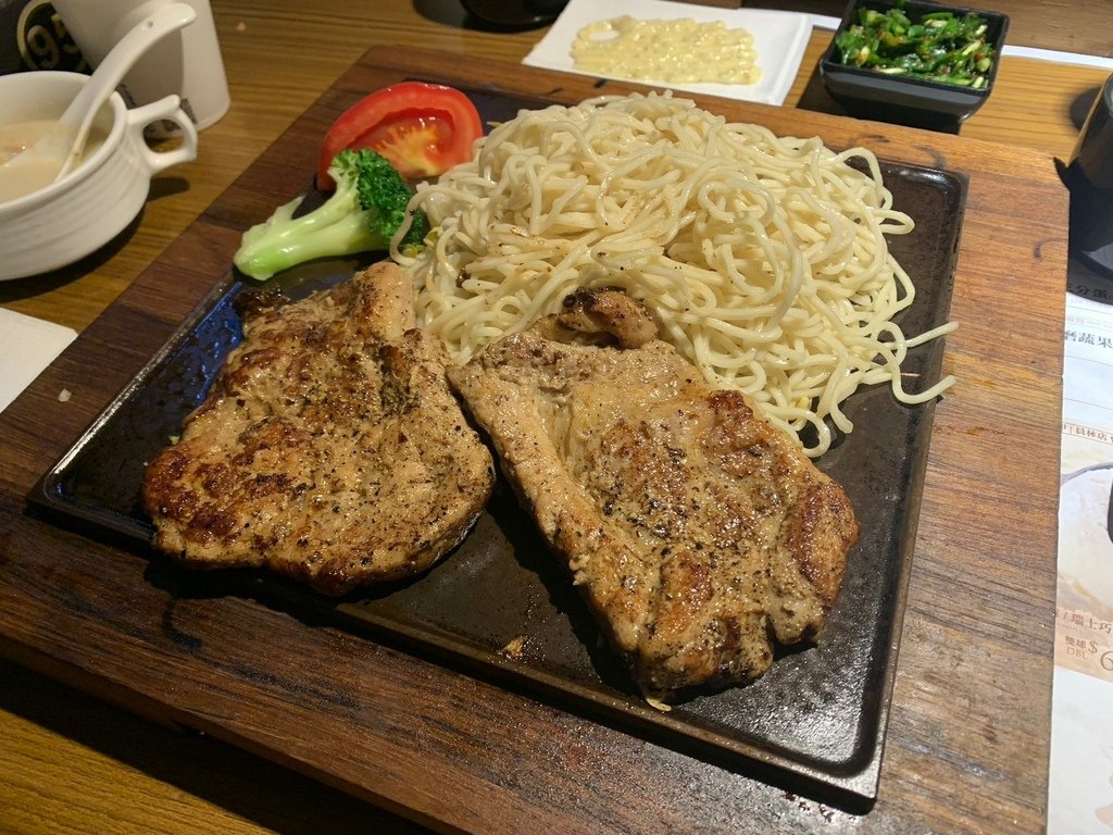 LINE_ALBUM_赤鬼_221228_16.jpg
