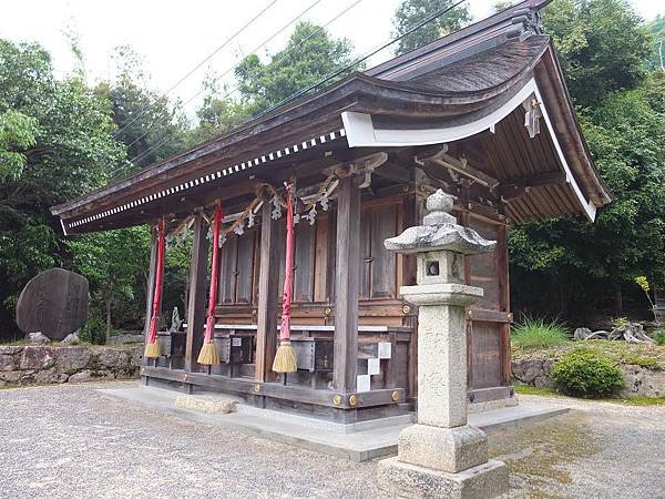 神社境內