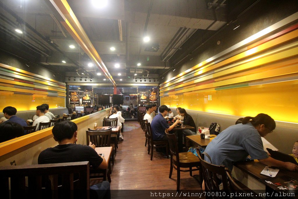 台北/大同【新丼】是間創意日式丼飯專賣店，新推出了巧克力豬排