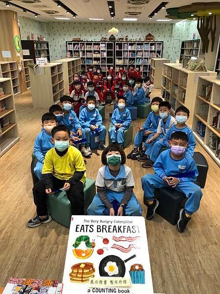 2023.11.27-12.1頒發期中考成績優良獎狀、完成閱