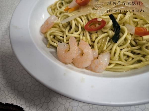 【嘉義西區美食】嘉義西市場不僅有超便宜的炒飯，甚至還有60元