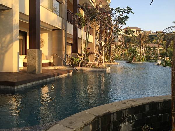 The Ritz-Carlton BALI 泳池01