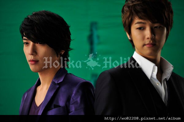 圖像和視頻訪談背後 CNBLUE Holika Holika CF卡。