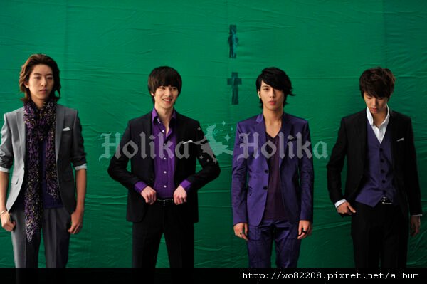 圖像和視頻訪談背後 CNBLUE Holika Holika CF卡。