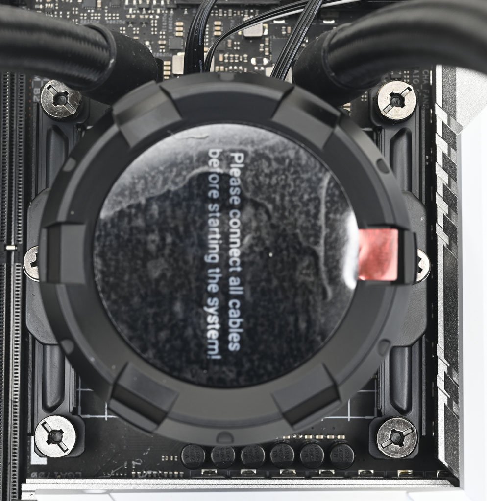 ID-COOLING SL240一體式水冷散熱器開箱