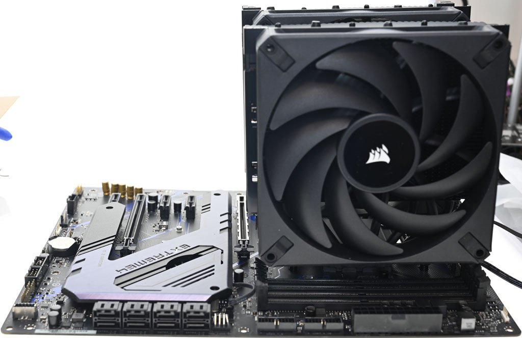 CORSAIR A115散熱器開箱